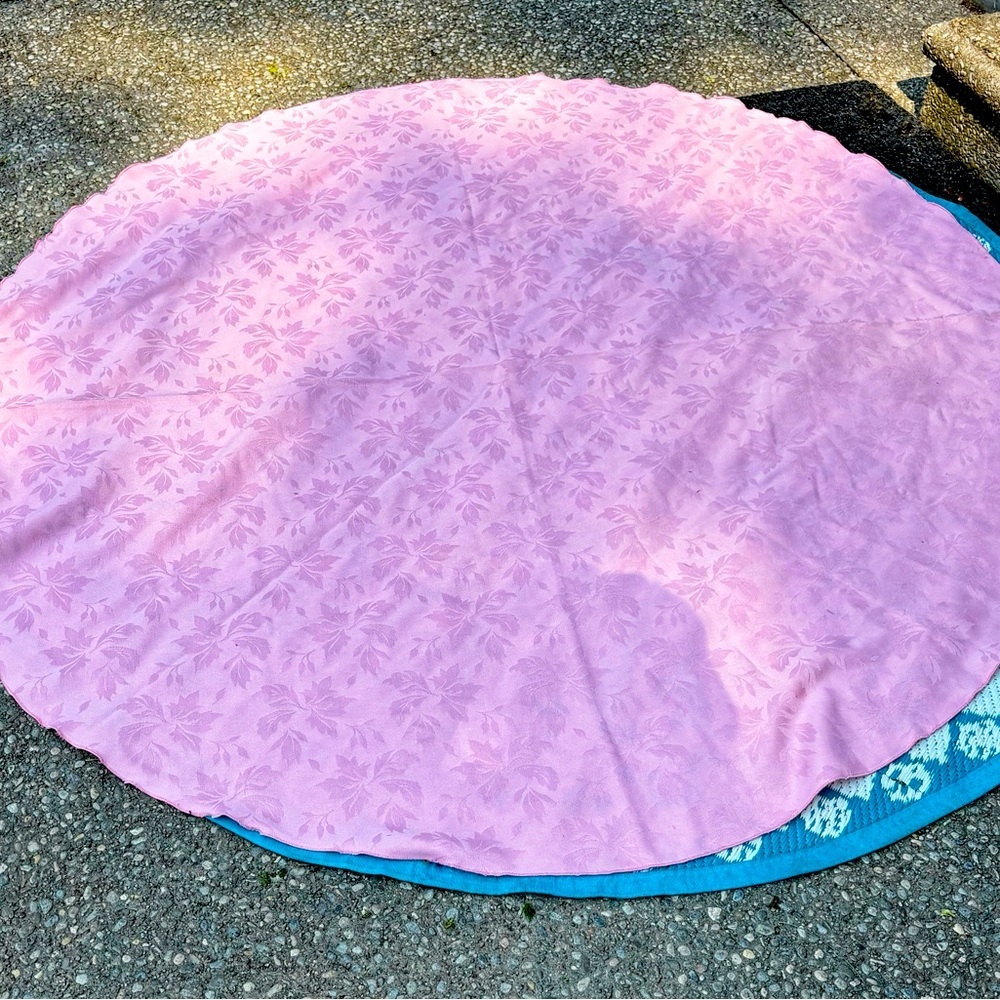 60” Vintage Round Pink Damask Tablecloth w/a Subtle Rose Pattern.